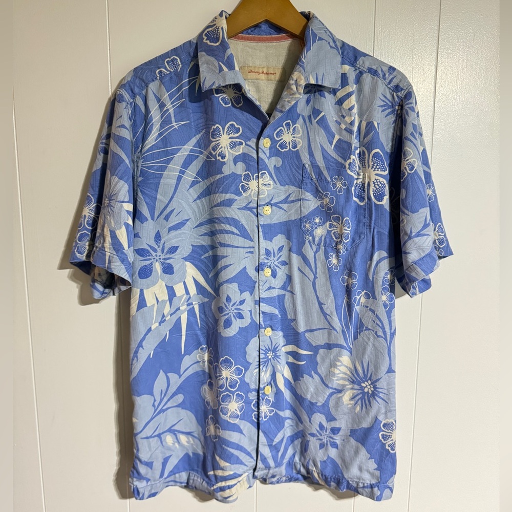 Tommy Bahama Silk Shirt Mens Medium Blue Floral Tropic Island Print Short Sleeve